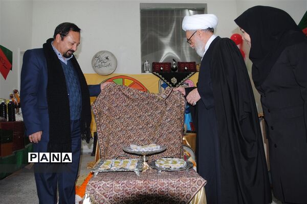 چله بانوی مرزنشین؛ نمایشگاه توانمندی‌های بانوان تایبادی