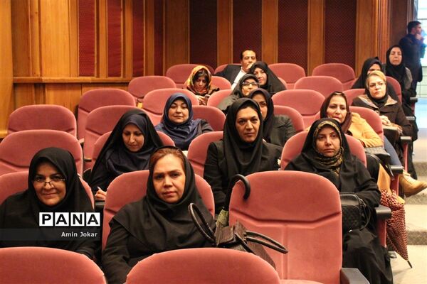 برگزاری نخستین کارگاه سخنوری و فن بیان ویژه مربیان پیشتاز در فارس
