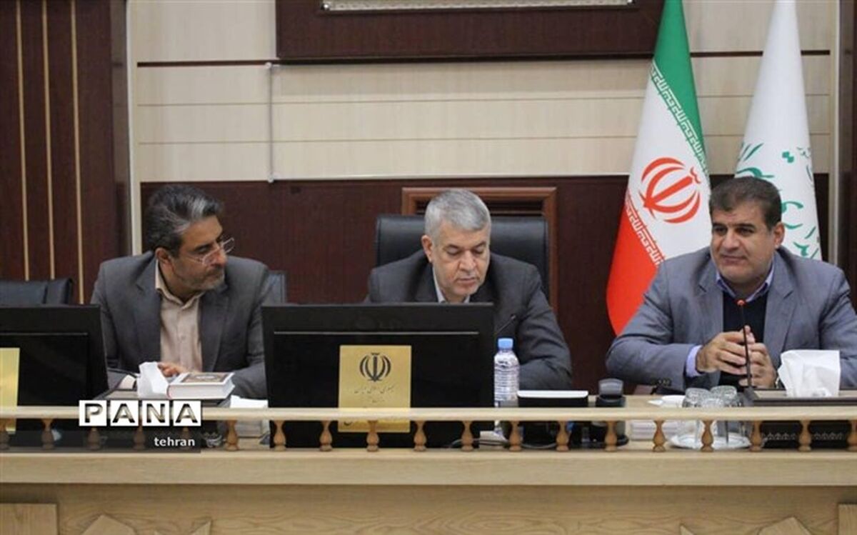 فولادوند: در تلاش هستیم تا بازماندگان ازتحصیل را به چرخه آموزش و پرورش برگردانیم