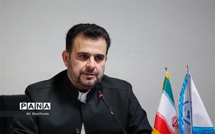 تقدیر از اداره کل قرآن، عترت و نماز آموزش و پرورش در هفدهمین جشنواره کتاب رشد