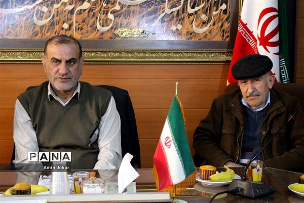 جلسه هم اندیشی سازمان دانش آموزی استان فارس