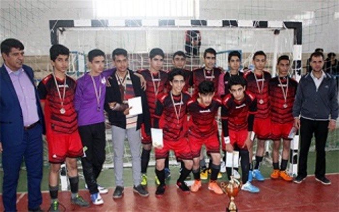 مسابقات قهرمانی فوتسال دانش‌آموزی میبد برگزار شد