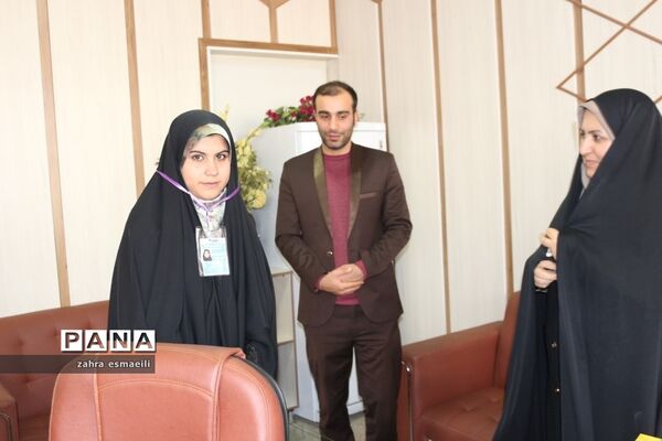 نشست خبرنگاران پانا با معاون نهضت سوادآموزی قزوین