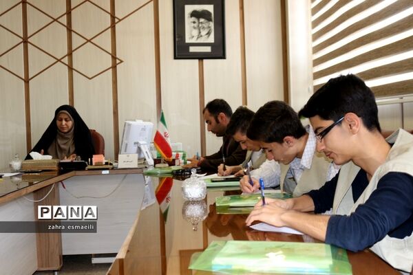 نشست خبرنگاران پانا با معاون نهضت سوادآموزی قزوین