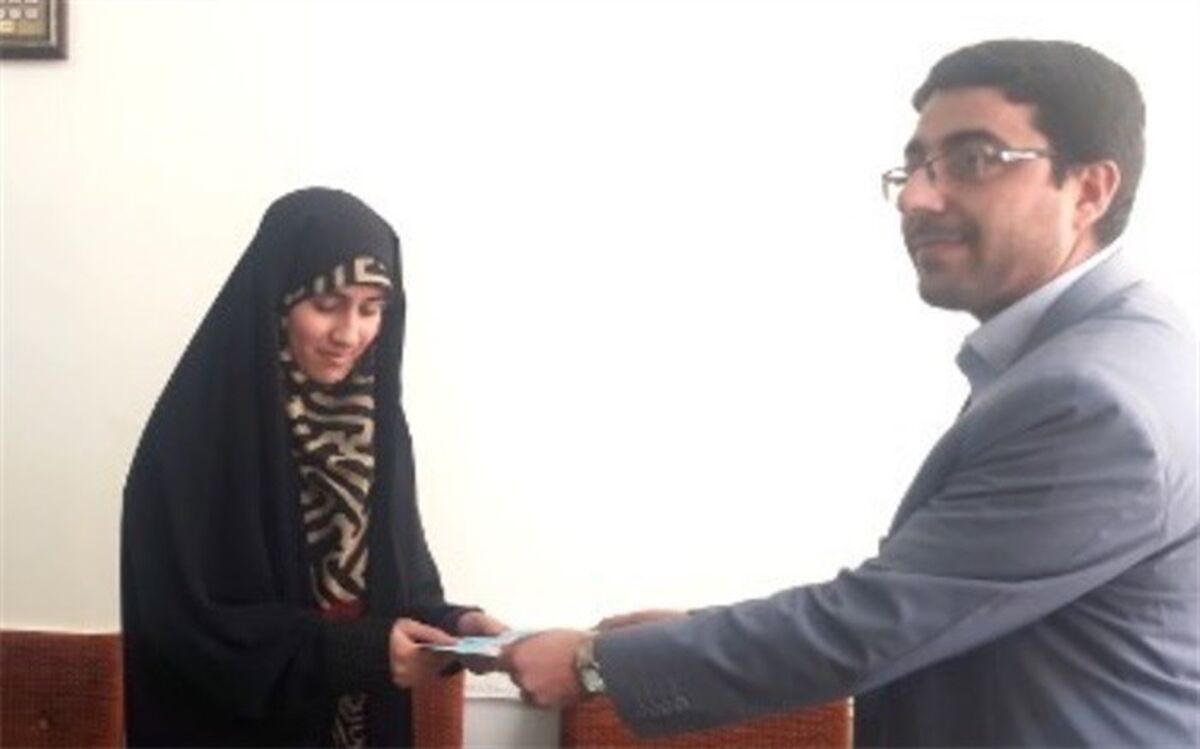 دانش آموز آذربایجان شرقی رکورد جهانی حفظ کل قرآن کریم را کسب کرد