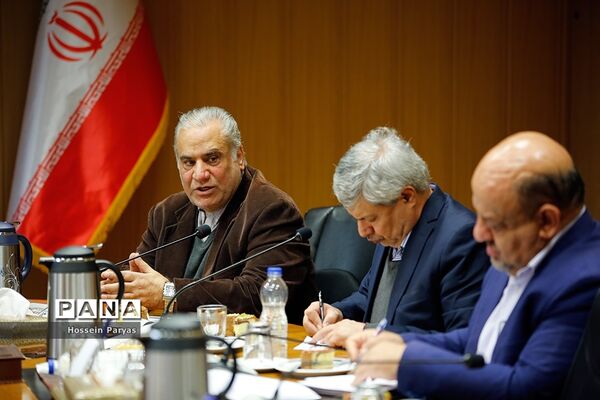 دیدار  اعضای هیات امنای انجمن علمی اولیا و مربیان با وزیر آموزش و پرورش
