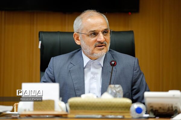 دیدار  اعضای هیات امنای انجمن علمی اولیا و مربیان با وزیر آموزش و پرورش