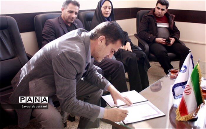 همراهی ادارات مروست با آموزش وپرورش برای محو بیسوادی