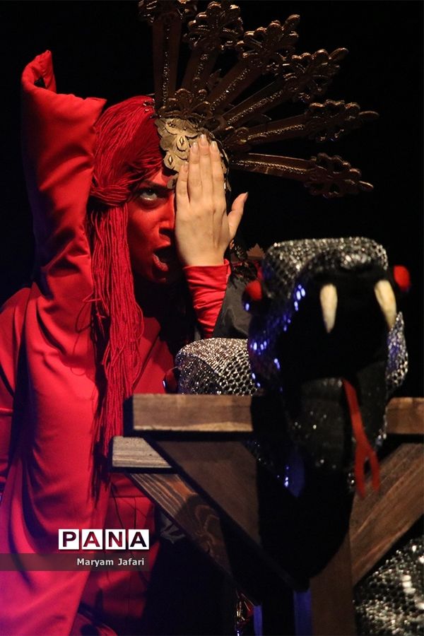 اجرای نمایش «سوگ جامه»