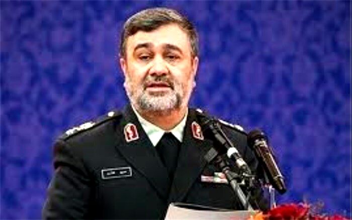 فرمانده ناجا: با تمام وجود از امنیت، دفاع و حراست می‌کنیم