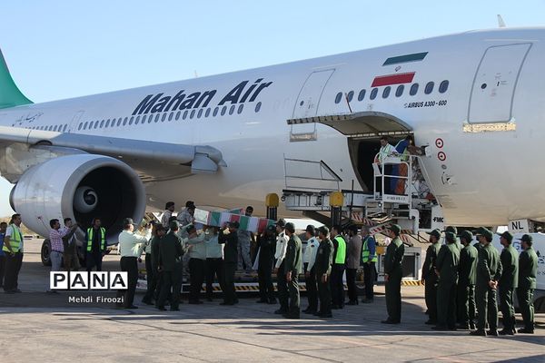 ورود پیکر مطهر دو شهید گمنام به استان هرمزگان