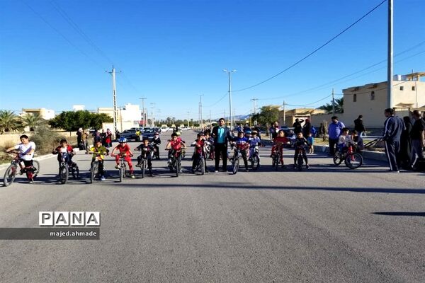 برگزاری اولین دوره المپیاد دوچرخه سواری دانش آموزی در  شهرستان خنج
