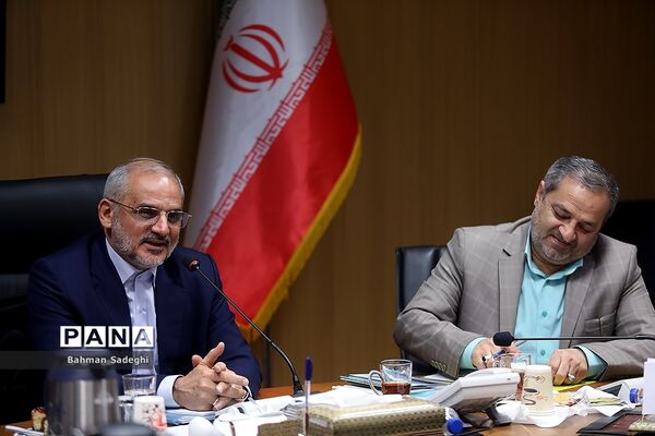 دیدار مدیران سازمان دانش‌آموزی استان‌های سراسر کشور با وزیر آموزش و پرورش