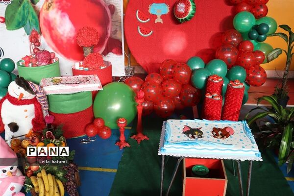 جشن بزرگ شب یلدا ویژه دانش آموزان مدرسه استثنایی علامه طباطبایی۲