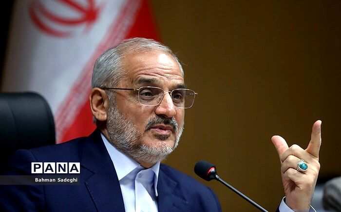 حاجی میرزایی: جمع‌آوری مدارس کپری بعد از مدارس خشت و گلی انجام می‌شود