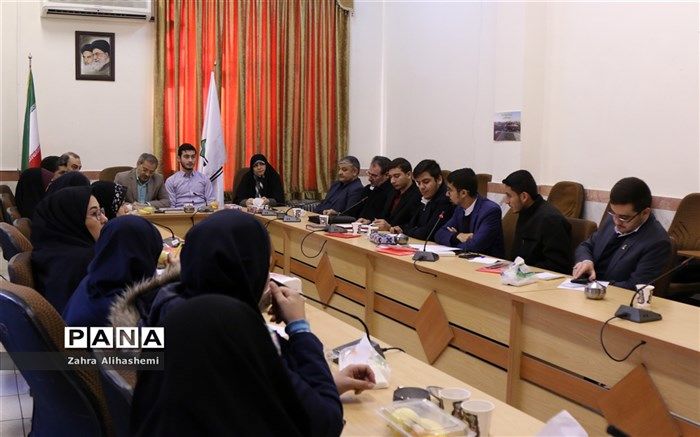 برگزاری کارگروه تحقق بیانیه گام دوم انقلاب در شهر تهران