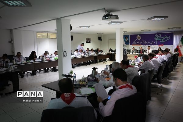 دومین روز نشست هم‌اندیشی مدیران سازمان دانش‌آموزی کشور