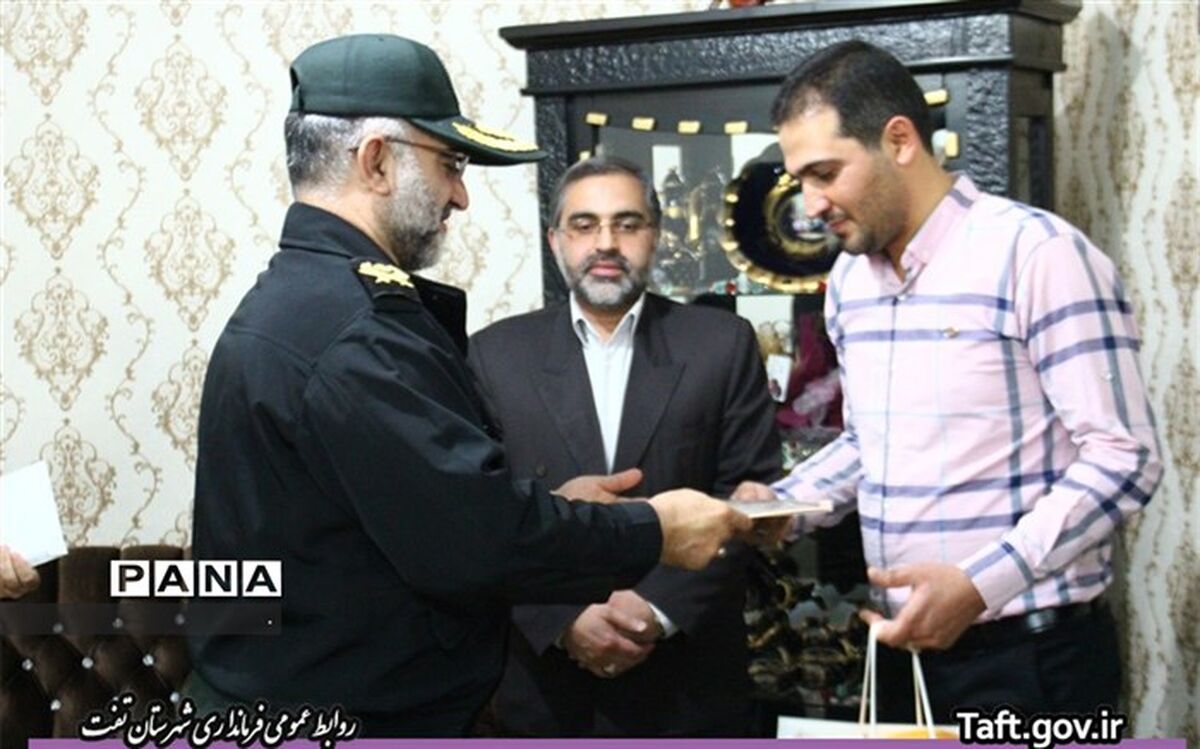 تجلیل از "سروان وحید حسن‌آبادی" جانشین فرمانده پاسگاه انتظامی شیرکوه شهرستان تفت