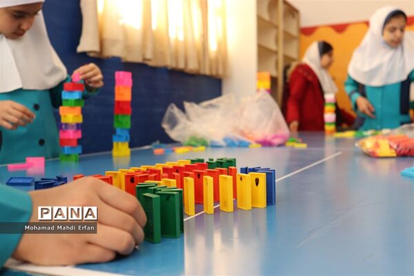 برگزاری نمایشگاه هفته پژوهش در مدارس آباده