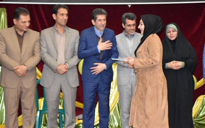 آیین اختتامیه برنامه‌ی معلم پژوهنده در کرمانشاه برگزار شد