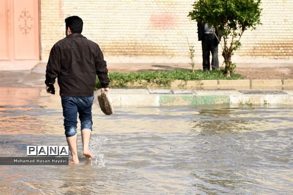 خیابانهای آبادان در محاصره آب گرفتگی
