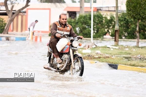 خیابانهای آبادان در محاصره آب گرفتگی