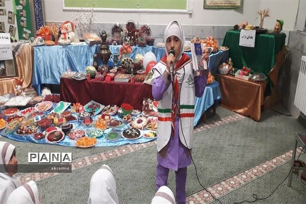 برگزاری شب یلدای قرآنی در مدرسه شاهد عبدالرحمن آدمی ابرکوه