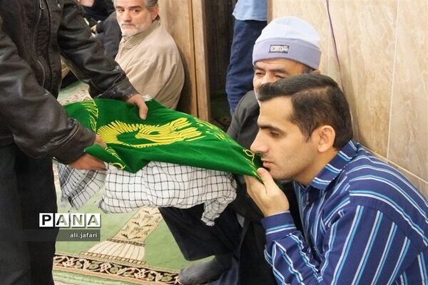 برگزاری محفل شب یلدا با شهدا در شهرری