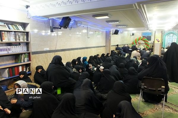 برگزاری محفل شب یلدا با شهدا در شهرری