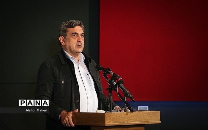 حناچی:  در صورت تداوم آلودگی هوا، کمیته اضطرار درباره تعطیلی مدارس تصمیم‌ می‌گیرد