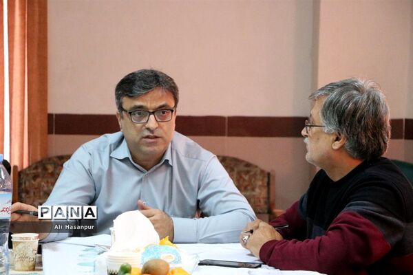 جلسه شورای مرکزی انجمن اولیا و مربیان مازندران