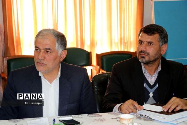 جلسه شورای مرکزی انجمن اولیا و مربیان مازندران