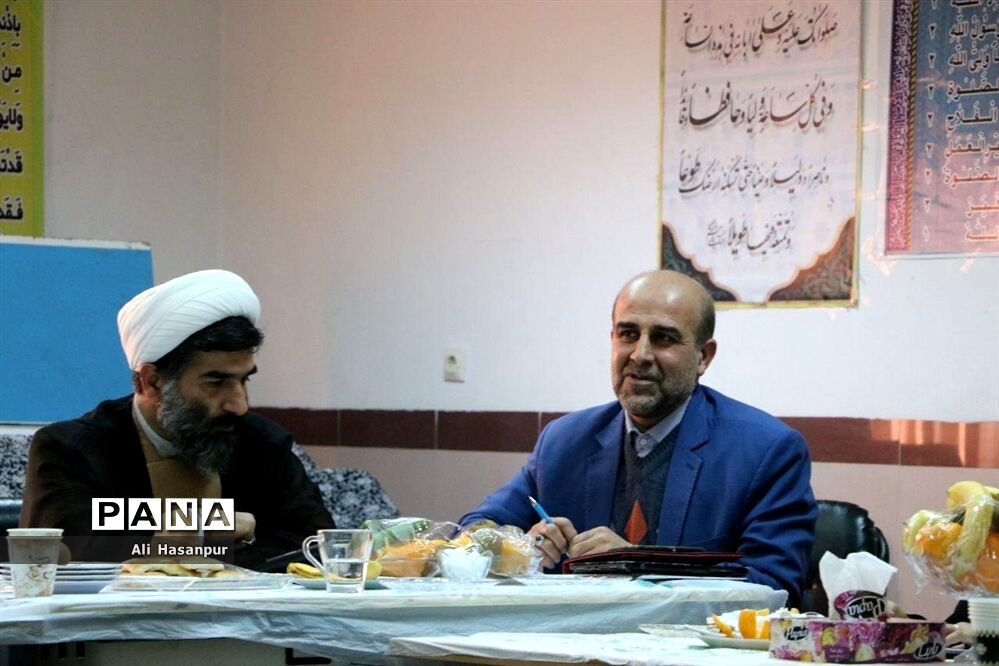 جلسه شورای مرکزی انجمن اولیا و مربیان مازندران