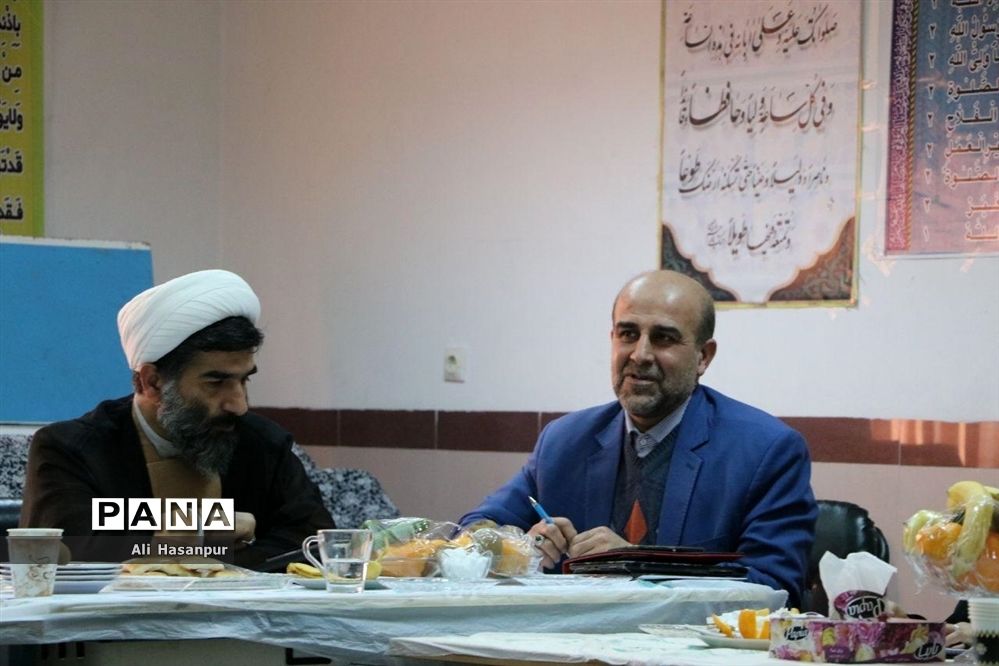 جلسه شورای مرکزی انجمن اولیا و مربیان مازندران