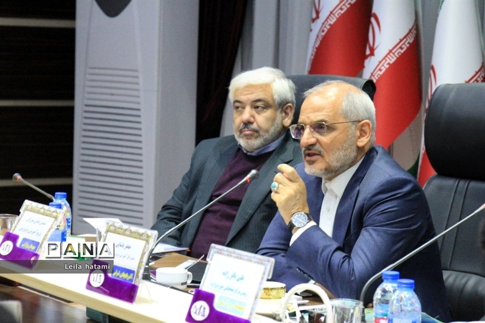 حل معضل ۴۰ ساله در آموزش و پرورش