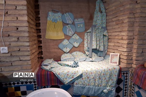 برپایی بازارچه صنایع دستی در سرای فاتح نی ریز