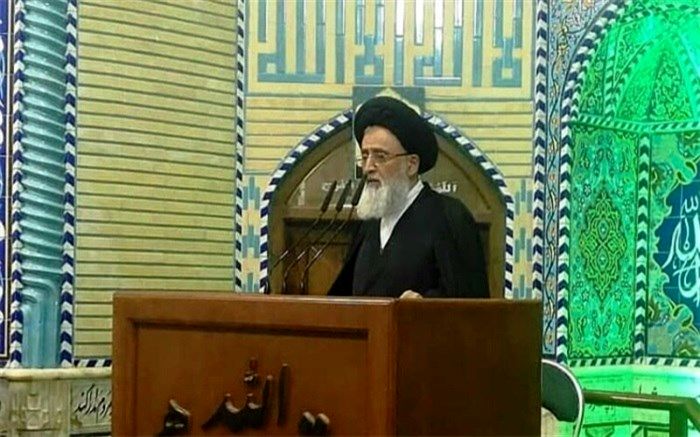 خطیب نماز جمعه یزد:  حماسه 9 دی باید در خاطره ها زنده بماند