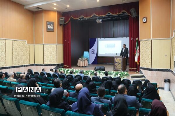رونمایی از پوستر سی و هشتمین جشنواره مسابقات فرهنگی و هنری دانش‌آموزان خراسان رضوی