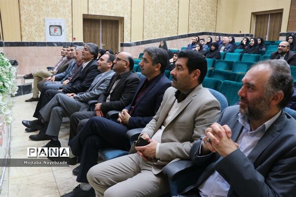 رونمایی از پوستر سی و هشتمین جشنواره مسابقات فرهنگی و هنری دانش‌آموزان خراسان رضوی