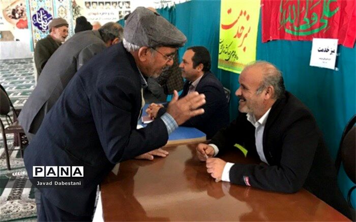 برپائی  میز خدمت درنمازجمعه مروست