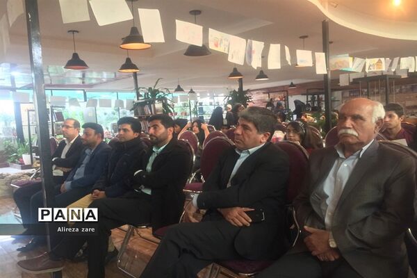 نشست ادبی دال در بوشهر