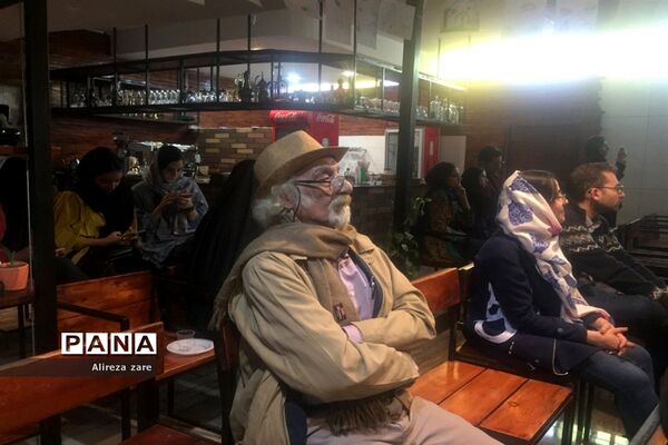 نشست ادبی دال در بوشهر