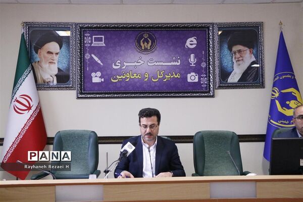 نشست خبری مدیرکل کمیته امداد امام خمینی استان قم