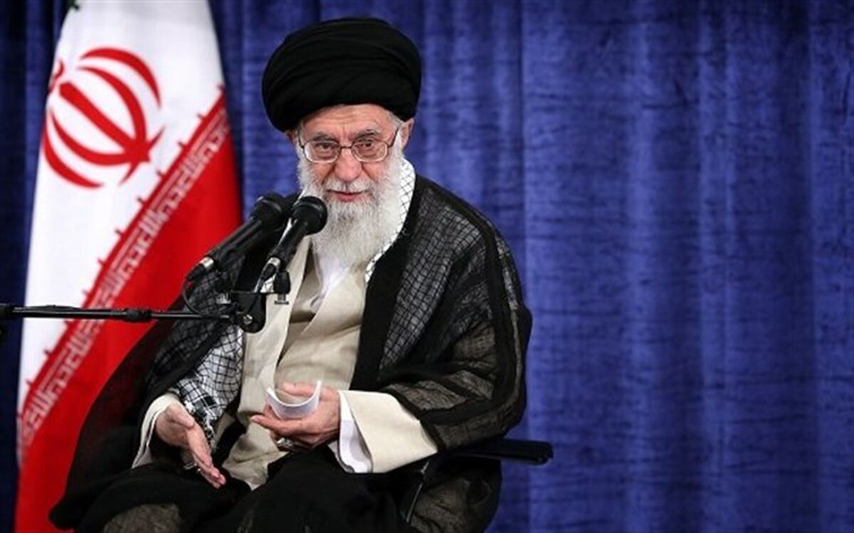 رهبر معظم انقلاب: مردمی‌بودن به ادعا نیست