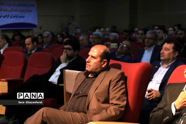 تجلیل از واحدهای برتر حامی حقوق مصرف کنندگان در مازندران