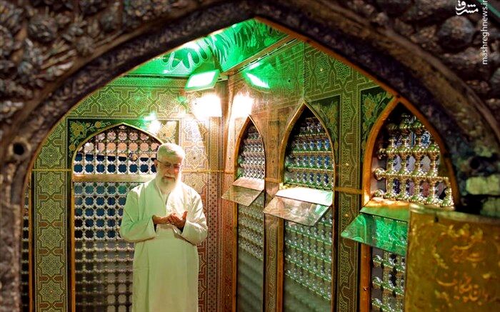 پوشش مرقد منور ثامن الحجج با سوزن دوزی بلوچستان در نوروز ۹۹