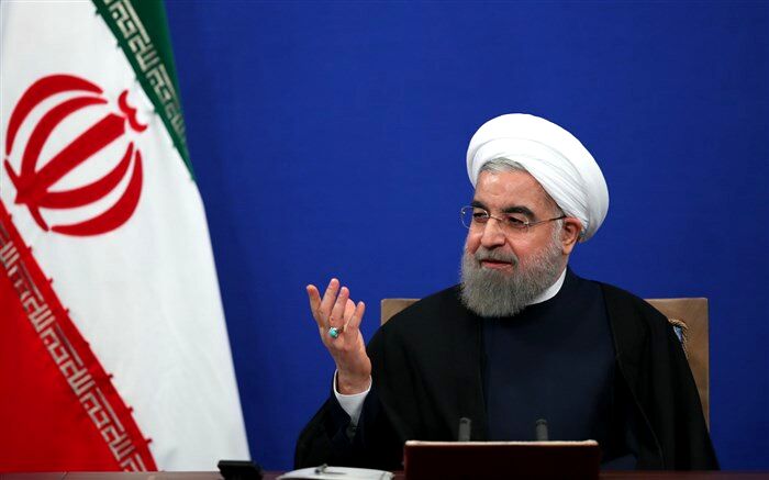 روحانی: دشمنان فکر می کردند برای شان فرش قرمز پهن می شود