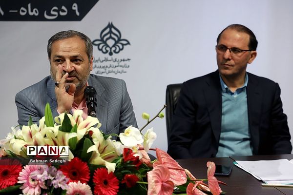 مراسم تکریم و تودیع قائم‌ مقام سازمان دانش‌آموزی