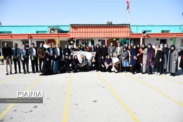 آیین افتتاحیه المپیاد ورزشی درون مدرسه آبادان در دبستان جلال آل احمد
