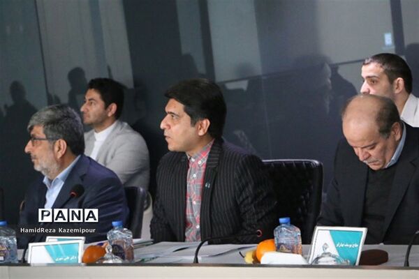 نشست هیات مدیره مجمع خیرین مدرسه ساز شهرستانهای استان تهران به میزبانی بنیاد خیریه شهیدان تقی زاده